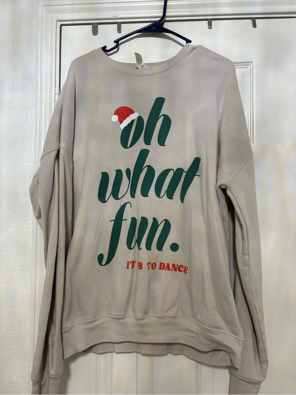 DEREK HOUGH TOUR MERCH❤️❤️Beige Crewneck Sweatshirt with Green Holiday Script